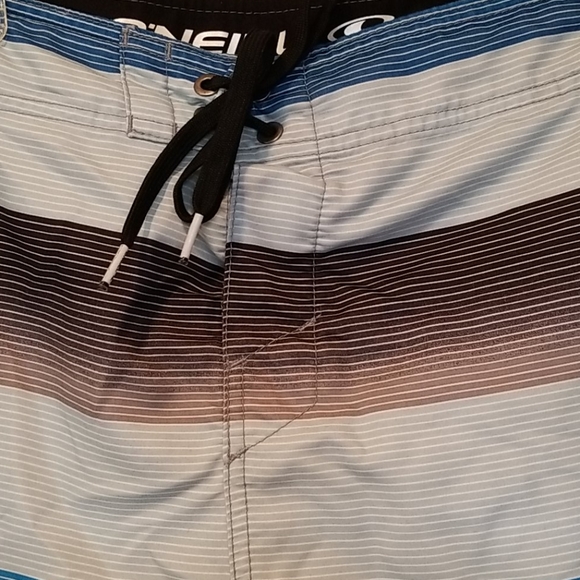 O'Neill striped board shorts tie waist pocket - Picture 3 of 5